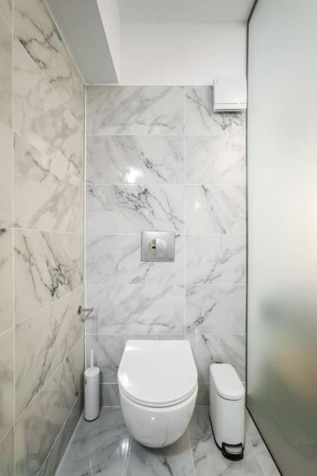 אתונה Modern Boutique Apartment מראה חיצוני תמונה